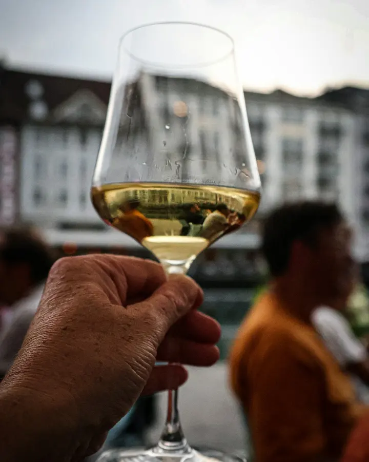 Vermentino di Sardegna — Sardenha · Branco mineral. Taça de 150 ml.
